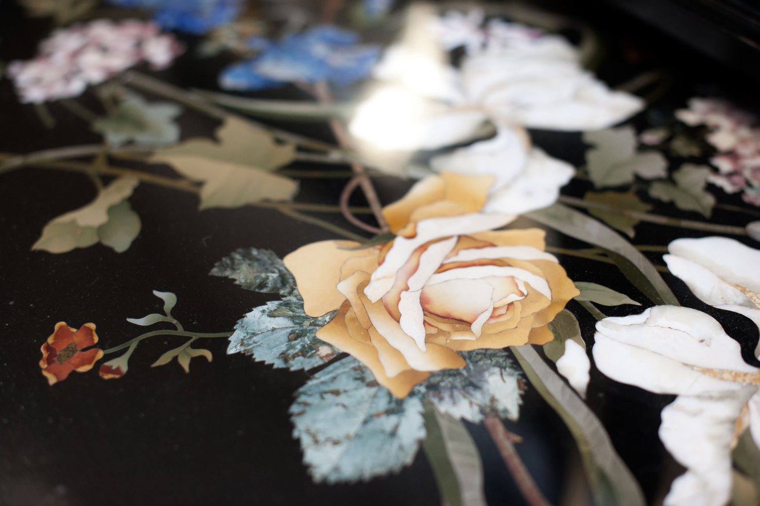 TRAVERSARI-ARTISAN-BOTTEGA-MOSAIC-commesso-fiorentino-rose-flowers