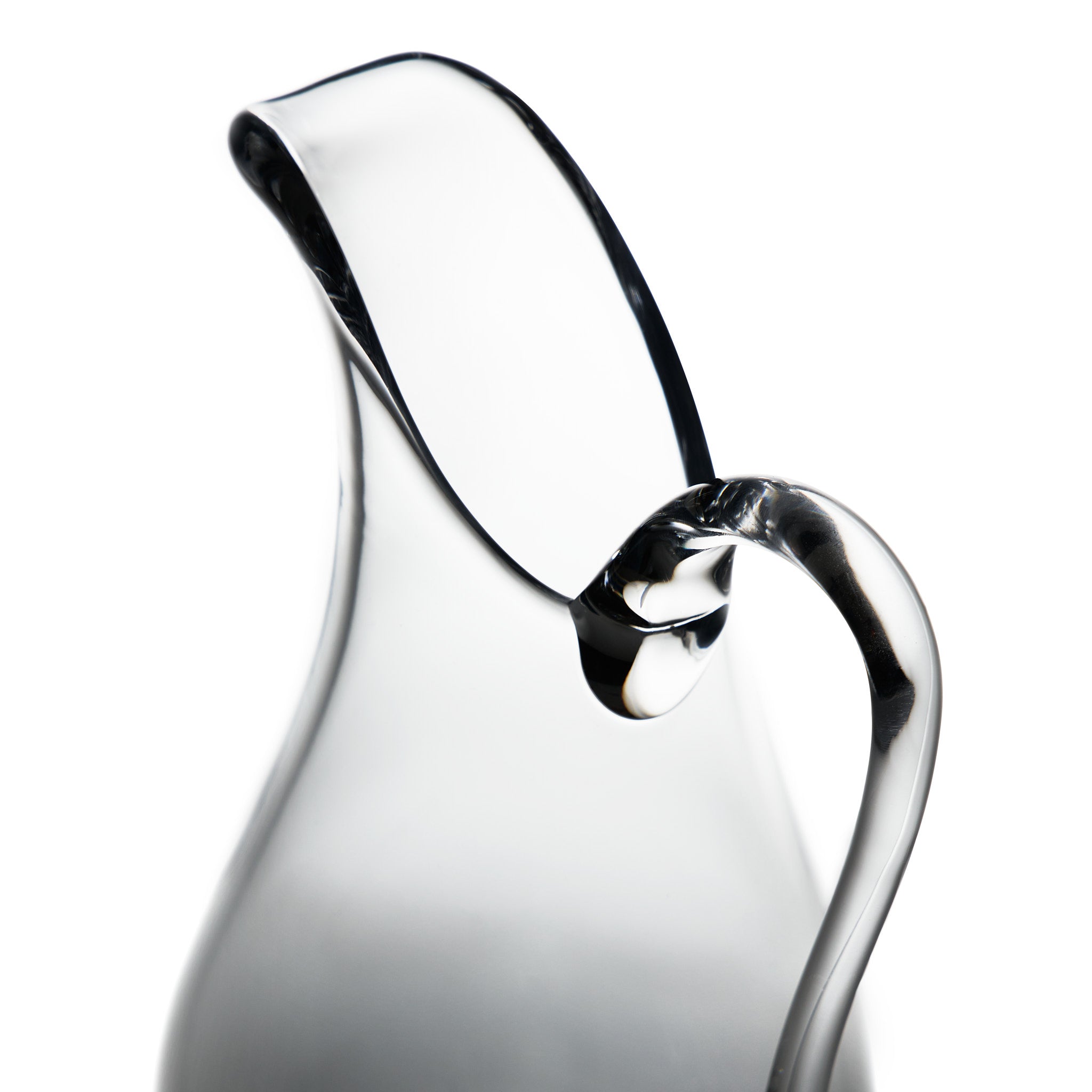 Locchi_crystal_carafe_goose_beak