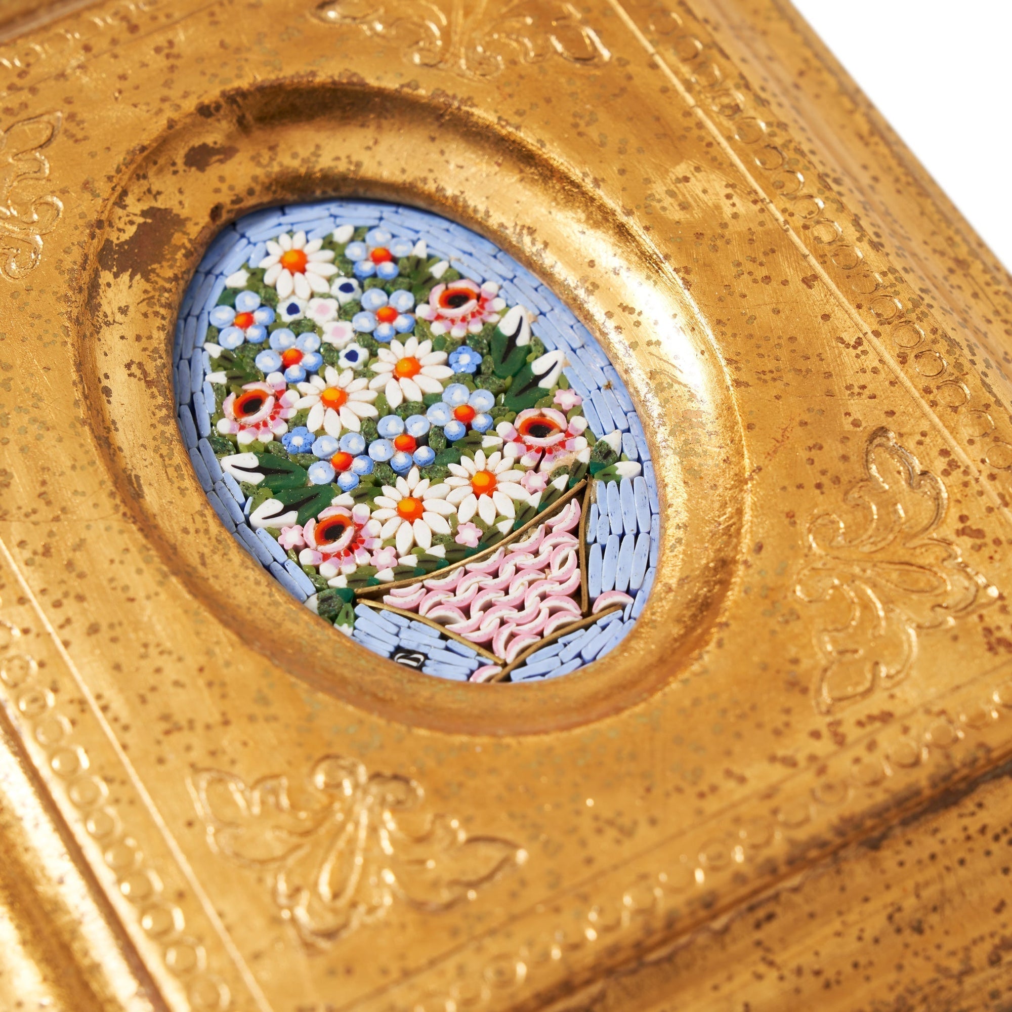 Traversari-Artisan-micro-Mosaic-Product-glass-mosaic-flower-basket