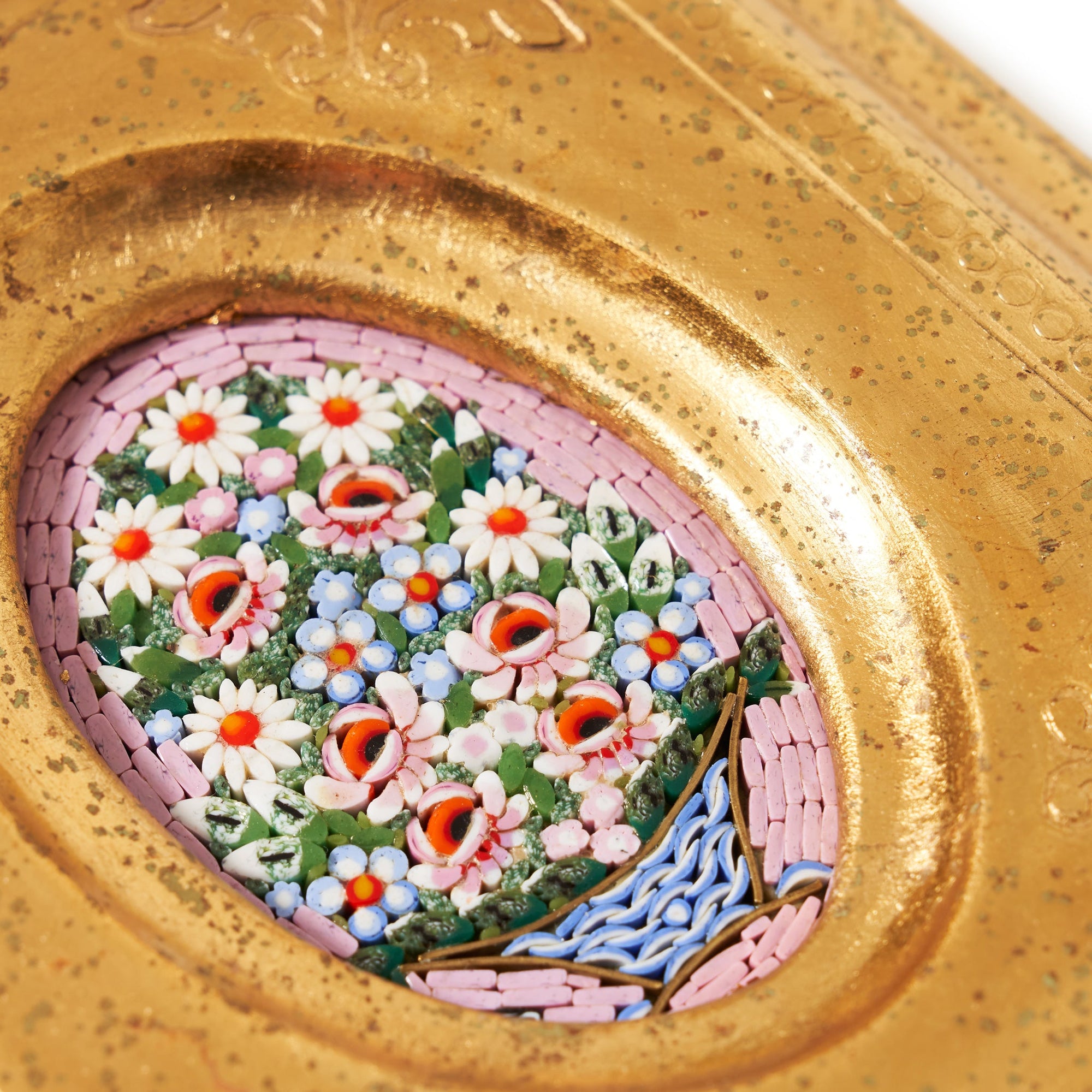 Traversari-Artisan-micro-Mosaic-Product-glass-mosaic-flower-basket